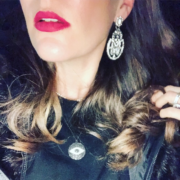 Meet your Posher, Naomi - Picture 1 of 1